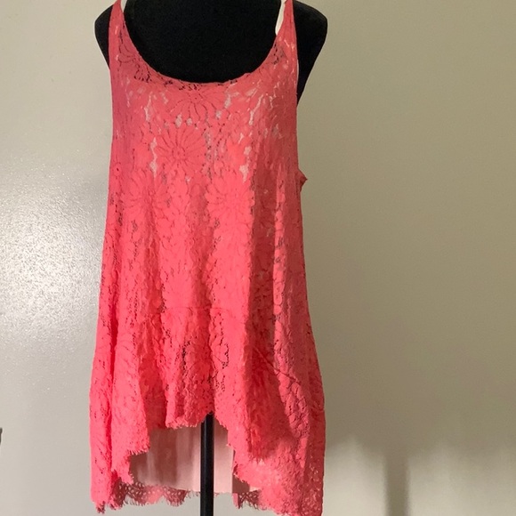 Nextmia Tops - Coral Lace Sleeveless Top